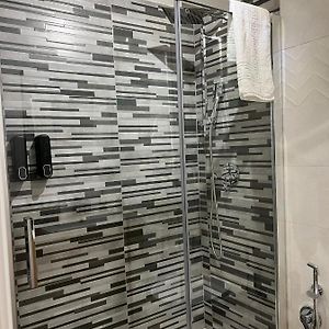 Habitación Grande con Cama King